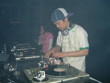 DJ UJI,SEEK