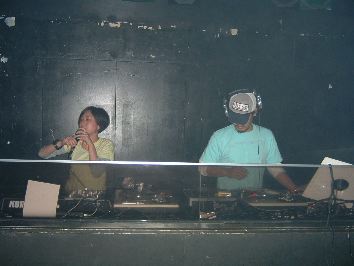 SEEK&DJ UJI